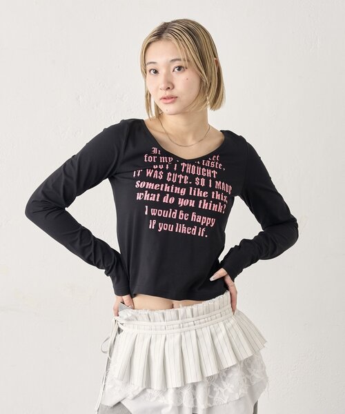 WHO'S WHO gallery(フーズフーギャラリー)の「メッセージVネックトップス(Tシャツ/カットソー・レディース・グレー/ブラック/ピンク/ホワイト・FREE)」の15枚目の写真