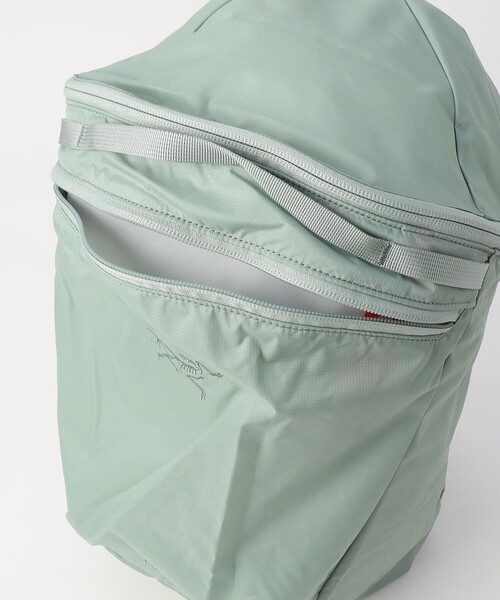 ARC'TERYX(アークテリクス)の「ARC'TERYX/アークテリクス Heliad 15L Backpack(バックパック/リュック・メンズ・グリーン/ブルー/ブラック・ONE SIZE)」の6枚目の写真