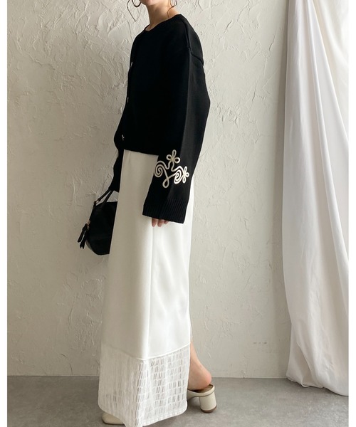 She's Closet(シーズクローゼット)の「長袖ショート丈金ボタンリボンコード刺繍ニットカーディガン(カーディガン/ボレロ・レディース・アイボリー/ブラック/ピンク・FREE)」の17枚目の写真