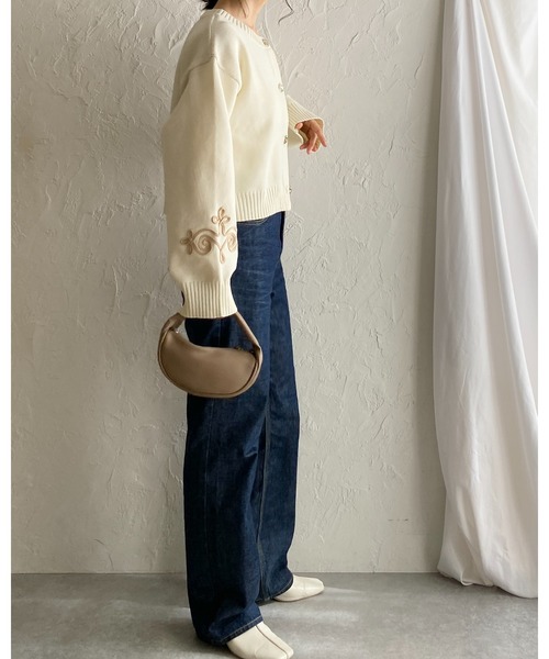 She's Closet(シーズクローゼット)の「長袖ショート丈金ボタンリボンコード刺繍ニットカーディガン(カーディガン/ボレロ・レディース・アイボリー/ブラック/ピンク・FREE)」の22枚目の写真