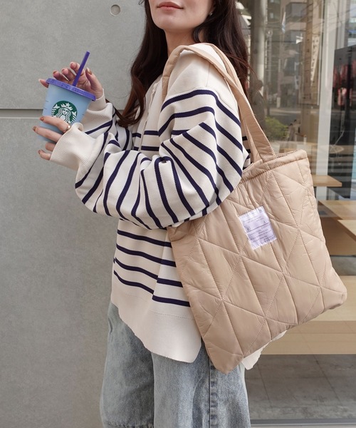 CORNERS（コーナーズ）の「キルティングトートバッグ（トートバッグ・レディース・オフホワイト/ブラック/ベージュ/グリーン/ブルー・FREE）」の12枚目の写真