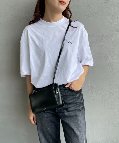 Calvin Klein（カルバン・クライン）の「[Calvin Klein/カルバンクライン] アーカイブ ワンポイントロゴ刺繍Tシャツ（Tシャツ/カットソー・レディース・クリーム/ブラック/ホワイト・S/M/L）」の9枚目の写真