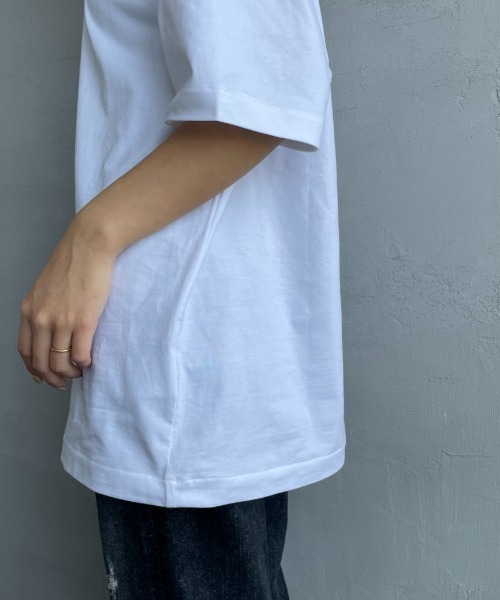 Calvin Klein（カルバン・クライン）の「[Calvin Klein/カルバンクライン] アーカイブ ワンポイントロゴ刺繍Tシャツ（Tシャツ/カットソー・レディース・クリーム/ブラック/ホワイト・S/M/L）」の19枚目の写真