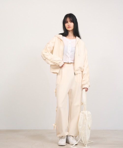 パーカー 「Nora Lily」「elle」Line Gathering Sleeve Short Full zip Parka レディース Nora Lily】「elle」Line Gathering Sleeve Short Full zip