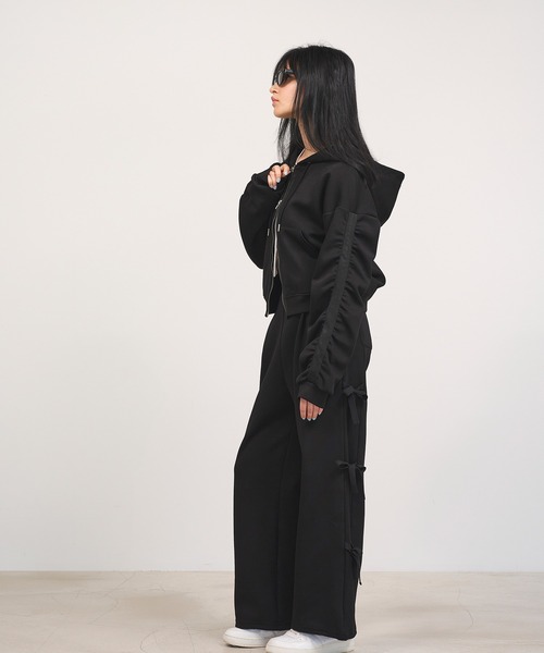 パーカー 「Nora Lily」「elle」Line Gathering Sleeve Short Full zip Parka レディース Nora Lily】「elle」Line Gathering Sleeve Short Full zip