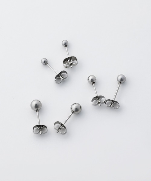 WYZ surgical stainless(ダブリューワイジィーサージカルステンレス)の「【 金属アレルギー対応 】3セット シンプルボールピアス サージカルステンレス (両耳用 3セット)(ピアス(両耳用)・メンズ・ブラック/シルバー/ゴールド・FREE)」の4枚目の写真