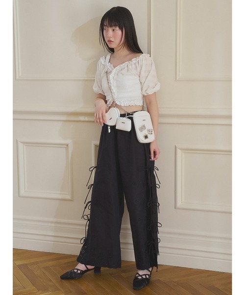 FURFUR(ファーファー)の「カットワーク刺繍リボンパンツ(その他パンツ・レディース・ブラック/ホワイト/ブルー・FREE)」の14枚目の写真