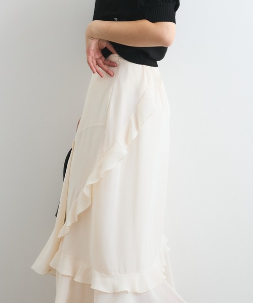 QUEENS COURT（クイーンズコート）の「イレギュラーラッフルスカート≪手洗い可能≫（スカート・レディース・ネイビー/オフホワイト/ピンク・M）」の22枚目の写真