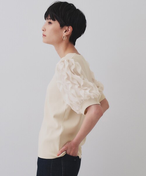 OPAQUE.CLIP(オペークドットクリップ)の「フリルスリーブデザインニット【洗濯機洗い可】(Tシャツ/カットソー・レディース・ホワイト/ブラック/ライトベージュ・00)」の12枚目の写真