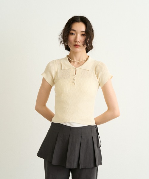 Lutim by u(ルチバイユー)の「Sherbet Touch Polo Collar Random Rib Tops / シャーベットタッチポロ襟ランダムリブトップス(Tシャツ/カットソー・レディース・チャコールグレー/アイボリー/ブラウン/レッド/ブラック/モカ/ミント/ナチュラル/ブラック×ホワイト・FREE)」の18枚目の写真