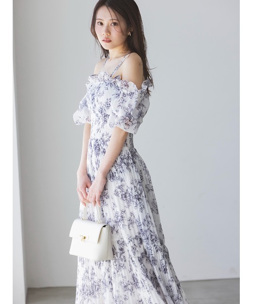 オフショルギャザーワンピース　snidel SWFO252063_p_07_LL.jpg