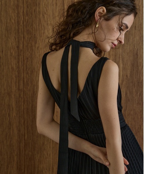 Pleated tiered dress プリーツティアードドレス（ワンピース