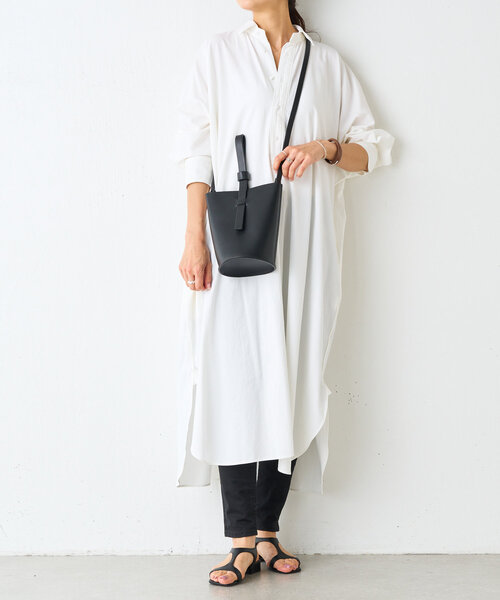 BEARDSLEY（ビアズリー）の「《ARRHE STUDIO》シリンダートートバッグ（トートバッグ・レディース・ブラック・FREE）」の9枚目の写真