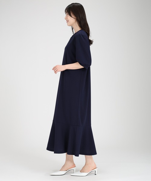fifth（フィフス）の「ドライタッチパフスリーブマーメイドワンピース（ワンピース・レディース・ネイビー/ブラック/グレイッシュベージュ/グレー・M/XS）」の8枚目の写真