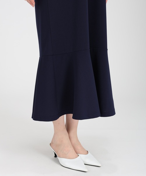 fifth（フィフス）の「ドライタッチパフスリーブマーメイドワンピース（ワンピース・レディース・ネイビー/ブラック/グレイッシュベージュ/グレー・M/XS）」の12枚目の写真