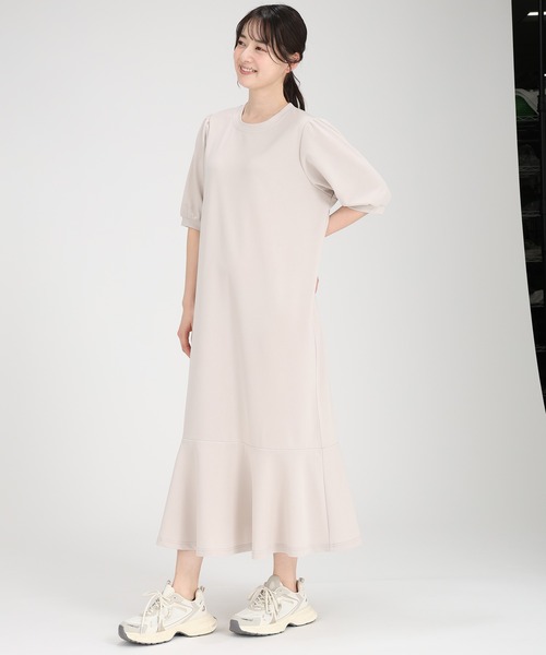 fifth（フィフス）の「ドライタッチパフスリーブマーメイドワンピース（ワンピース・レディース・ネイビー/ブラック/グレイッシュベージュ/グレー・M/XS）」の16枚目の写真