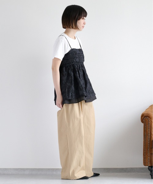 cepo(セポ)の「〈セットアップ対応〉フラワーシアービスチェ(キャミソール・レディース・オフホワイト/ブラック・M)」の8枚目の写真