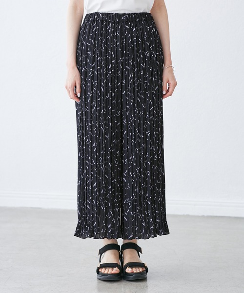 ROPE' PICNIC（ロペピクニック）の「ガーデンフラワープリーツパンツ/リンクコーデ（その他パンツ・レディース・ブルー系その他/ホワイト系その他・36/38）」の3枚目の写真