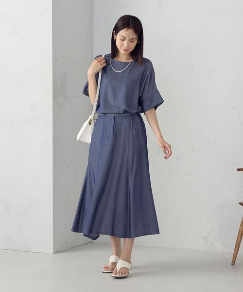 COMME CA ISM(コムサイズム)の「【セットアップ対応】デニムライクシャンブレー Tブラウス(シャツ/ブラウス・レディース・ネイビー・LARGE/MEDIUM)」の6枚目の写真