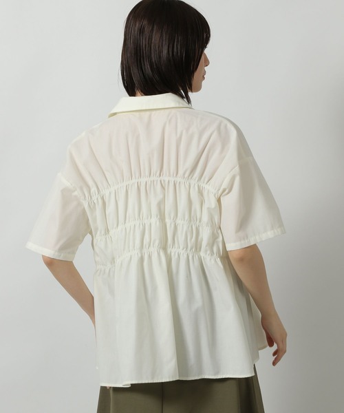 LAKOLE(ラコレ)の「シャーリングシャツ6分袖 / 570637(シャツ/ブラウス・レディース・ライトグリーン/イエロー/オフホワイト/ライトブルー・FREE)」の9枚目の写真