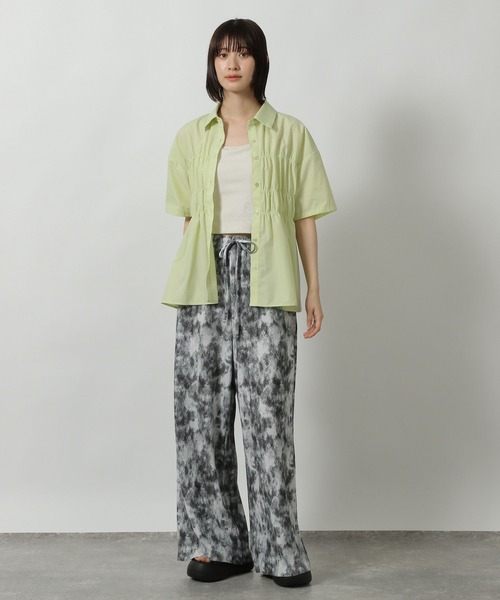 LAKOLE(ラコレ)の「シャーリングシャツ6分袖 / 570637(シャツ/ブラウス・レディース・ライトグリーン/イエロー/オフホワイト/ライトブルー・FREE)」の10枚目の写真