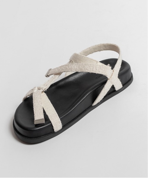 A de Vivre(アドゥヴィーヴル)の「サステナブル フットベッドベルトサンダル(サンダル・レディース・オレンジ/アイボリー/ブラック・L/S/M/LL)」の8枚目の写真