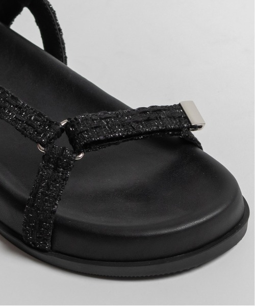 A de Vivre(アドゥヴィーヴル)の「サステナブル フットベッドベルトサンダル(サンダル・レディース・オレンジ/アイボリー/ブラック・L/S/M/LL)」の6枚目の写真