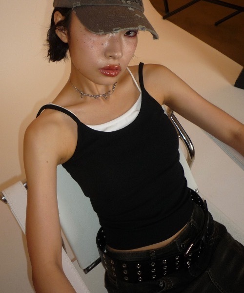 DTYYPE(ドタイプ)の「【カップ付き】ダブルストラップ レイヤードキャミソール(キャミソール・レディース・ホワイト/その他/ブラック・FREE)」の4枚目の写真