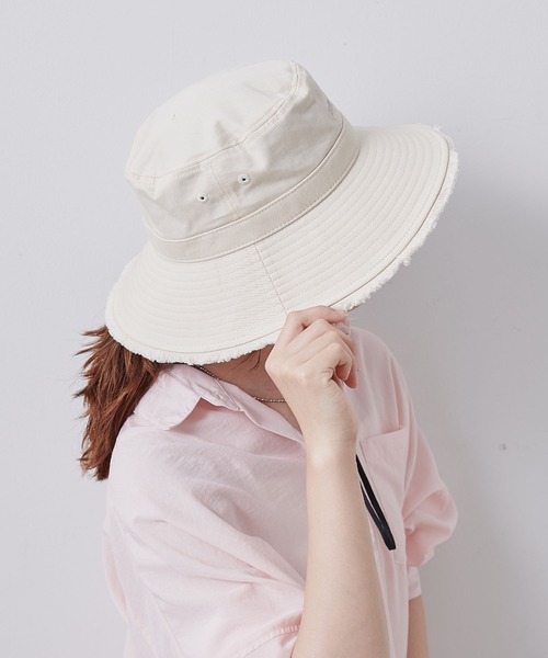 HAT MIKKE(ハットミッケ)の「EDWINフリンジアドベンチャーハット(ハット・レディース・キナリ/ベージュ/ネイビー/ブラック/カーキ/グレー・フリー)」の19枚目の写真