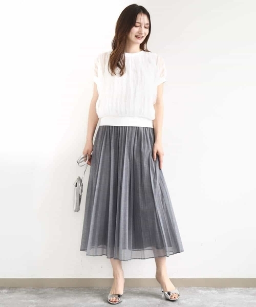 MK MICHEL KLEIN（エムケーミッシェルクラン）の「デニム調シアープリーツスカート/洗える（スカート・レディース・ライトグレー/ネイビー・38）」の16枚目の写真