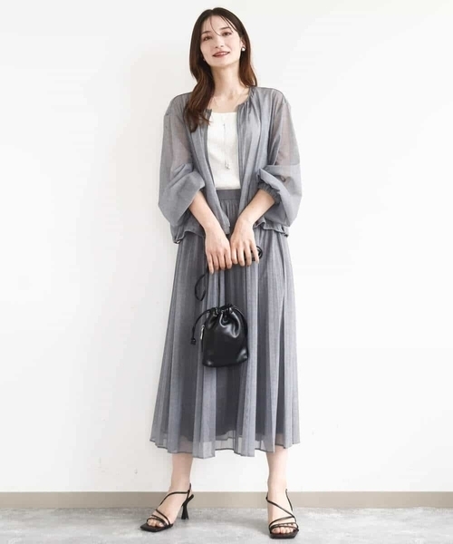 MK MICHEL KLEIN（エムケーミッシェルクラン）の「デニム調シアープリーツスカート/洗える（スカート・レディース・ライトグレー/ネイビー・38）」の12枚目の写真