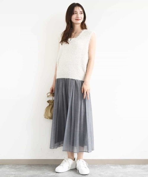 MK MICHEL KLEIN（エムケーミッシェルクラン）の「デニム調シアープリーツスカート/洗える（スカート・レディース・ライトグレー/ネイビー・38）」の21枚目の写真