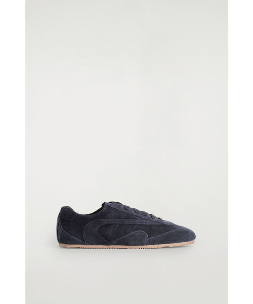 ミニマルスエードスニーカー（スニーカー）｜COS（コス）の
