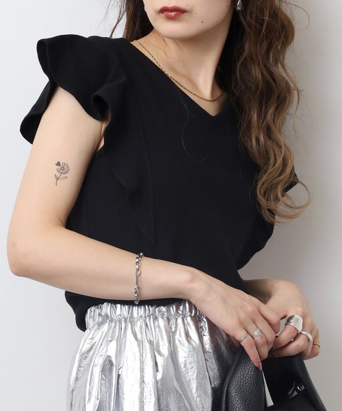 atONE(アットワン)の「フレアーフレンチスリーブTシャツ(Tシャツ/カットソー・レディース・ホワイト/ブラック/チャコールグレー/杢グレー・M/LL/3L/4L/L)」の21枚目の写真