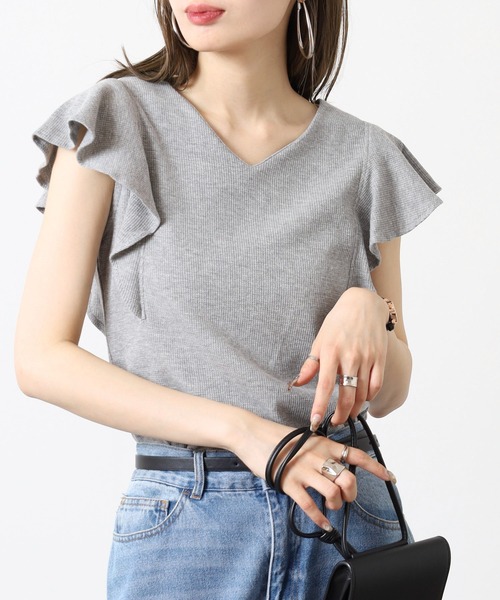 atONE(アットワン)の「フレアーフレンチスリーブTシャツ(Tシャツ/カットソー・レディース・ホワイト/ブラック/チャコールグレー/杢グレー・M/LL/3L/4L/L)」の5枚目の写真