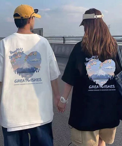 gossip!ロサンゼルス(ゴシップロサンゼルス)の「背面ハート富士山プリント オーバーサイズ半袖 T シャツ ユニセックス カップルコーデ レディース メンズ 夏トップス(Tシャツ/カットソー・レディース・ホワイト/ブラック・S/L/M/XL)」の9枚目の写真