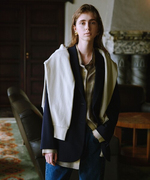 【45R】リネン100% テーラードジャケット　ロゴ刺繍　ウッドボタン　2 45R】リネン100% テーラードジャケット ロゴ刺繍 ウッドボタン 2 45R