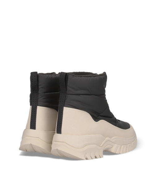 HUNTER(ハンター)の「ユニセックス イントレピッド ワンダラー アンクル ジップ スノー ブーツ(ブーツ・レディース・オフホワイト/ブラック×パープル・UK5/UK4/UK3/UK9/UK8/UK7/UK6)」の4枚目の写真