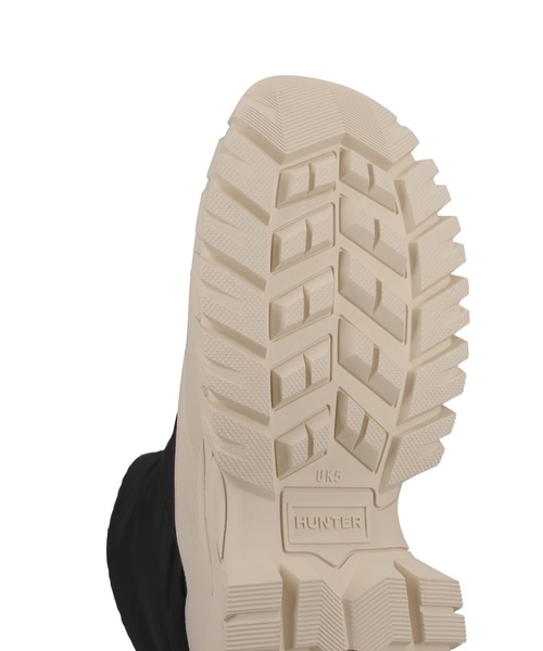 HUNTER(ハンター)の「ユニセックス イントレピッド ワンダラー アンクル ジップ スノー ブーツ(ブーツ・レディース・オフホワイト/ブラック×パープル・UK5/UK4/UK3/UK9/UK8/UK7/UK6)」の6枚目の写真