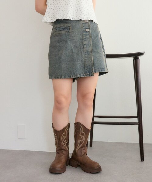 w closet（ダブルクローゼット）の「【25AW】デニムスカパン（スカート・レディース・ブルー/ブラック・MEDIUM/SMALL）」の11枚目の写真