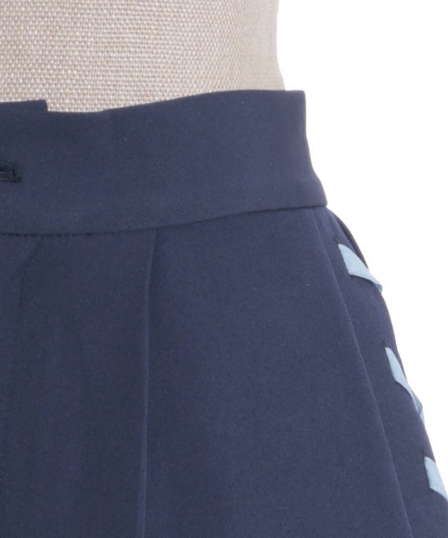 axes femme POETIQUE(アクシーズファムポエティック)の「揺蕩う海月ラッフルワイドパンツ(その他パンツ・レディース・グレー/ブラック/ネイビー・MEDIUM)」の14枚目の写真