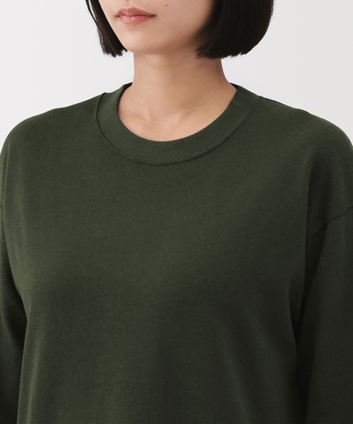 無印良品(ムジルシリョウヒン)の「婦人 引き揃え天竺編みクルーネック長袖Tシャツ(Tシャツ/カットソー・レディース・ホワイト/ブラック/ライトピンク/チャコールグレー/ダークグリーン・S/M/L/XL)」の19枚目の写真