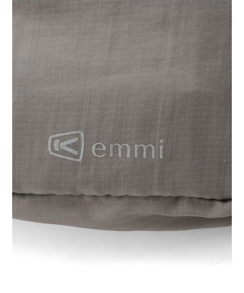 emmi（エミ）の「【emmi×KEEN】RECYCLE NYLON HIPBAG（ボディバッグ/ウエストポーチ・レディース・グレー・F）」の9枚目の写真