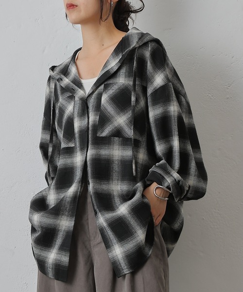 COLONY 2139（コロニートゥーワンスリーナイン）の「起毛チェックフードシャツ（シャツ/ブラウス・レディース・ブルー/アイボリー/ブラック・ONESIZE）」の3枚目の写真