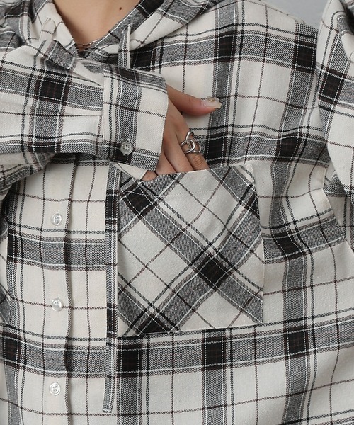 COLONY 2139（コロニートゥーワンスリーナイン）の「起毛チェックフードシャツ（シャツ/ブラウス・レディース・ブルー/アイボリー/ブラック・ONESIZE）」の14枚目の写真
