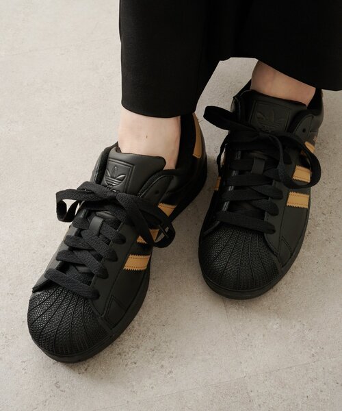 Omekashi（オメカシ）の「adidas/アディダス  SUPERSTAR II W（スニーカー・レディース・ブラック・25.5cm/23.5cm/24.5cm）」の3枚目の写真