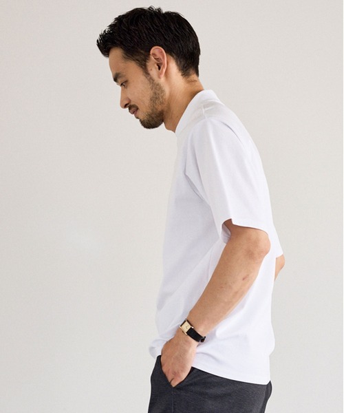 le cercle ADAM ET ROPE'(ルセルクルアダムエロペ)の「リブデザイン冷感ジャケットインナーTシャツ/接触冷感(Tシャツ/カットソー・メンズ・ホワイト/ブラック/チャコールグレー・LL/L/M/S)」の5枚目の写真