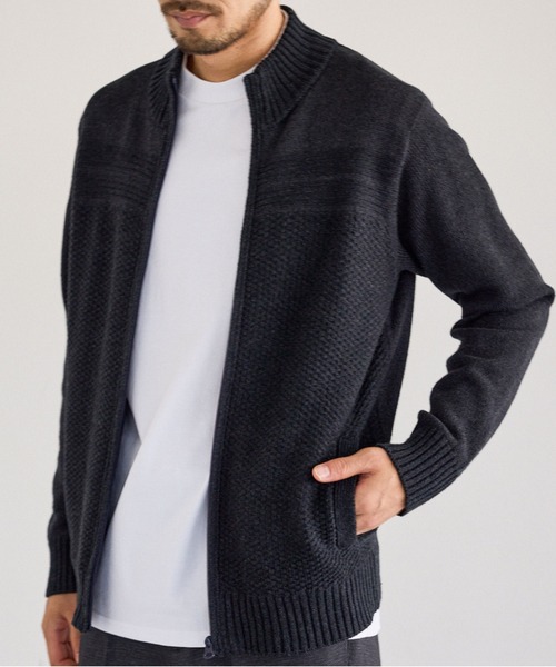 le cercle ADAM ET ROPE'(ルセルクルアダムエロペ)の「リブデザイン冷感ジャケットインナーTシャツ/接触冷感(Tシャツ/カットソー・メンズ・ホワイト/ブラック/チャコールグレー・LL/L/M/S)」の8枚目の写真