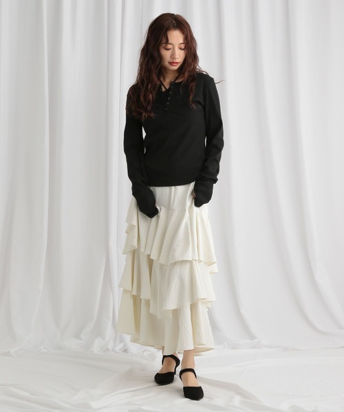 mysty woman(ミスティウーマン)の「アシメティアードスカート2 582501(スカート・レディース・オフホワイト/グレイッシュブルー/ブラック・FREE)」の8枚目の写真