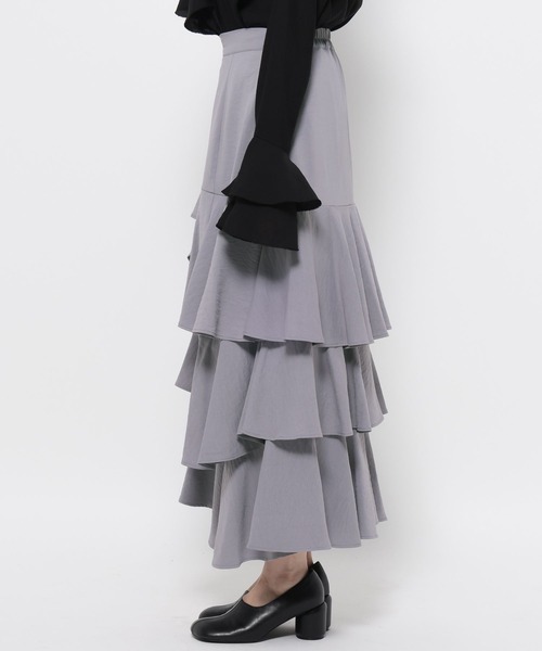 mysty woman(ミスティウーマン)の「アシメティアードスカート2 582501(スカート・レディース・オフホワイト/グレイッシュブルー/ブラック・FREE)」の11枚目の写真